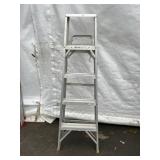 Aluminum 5 ft Step Ladder
