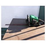 Gas Powered 22" Hedge Trimmers