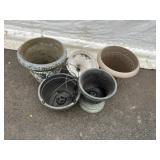 Approx. 7 Plastic Plant Stands