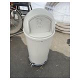 Rubbermaid Rolling Trash Can
