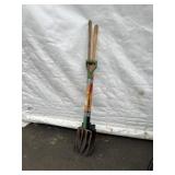 Pitch Fork, 2 Spade Shovels, Flat Shovel
