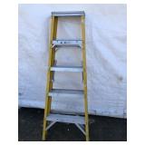 Werner Fiberglass 5 ft Step Ladder