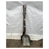 (3) Spade Shovels, Scoop Shovel & 2 Pitchforks