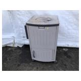 Plastic Suncast Cooler