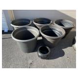 5 Plastic Planters