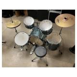 Pearl Roadshow 5-Piece Drum Kit