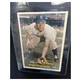 1957 Topps Fox, Reese, Banks Baseball Cards