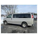 2005 GMC Savana Passenger Van