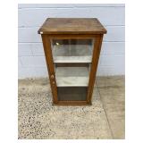 Tabletop Vtg. Display Cabinet