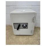 Sentry 1330 Rolling Floor Safe