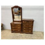 2 Pc. Lea Bedroom Suite