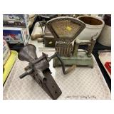 Food Grinder with Scale Base