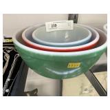 Pyrex Nesting Bowls