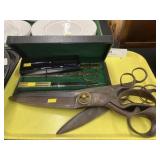 Vintage Scissors with Desk Set