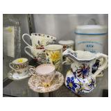 Decorative Chinaware with Biscuit Tin