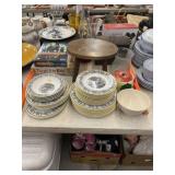 Chinaware, Foot Stool, Fluid Light