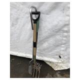 Pitch Fork, Garden Weasel