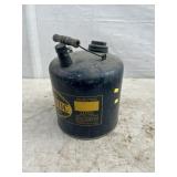 Vtg. 2 Gal Kerosene Can