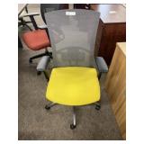 New Upholstered Mesh Back Swivel Office Chair