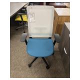 New Global Mesh Back Task Chair