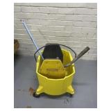 Rubbermaid Mop Bucket