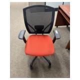 New Mesh Back Adjustable Swivel Office Chair