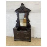 Cottage Step Down Dresser w/ Mirror