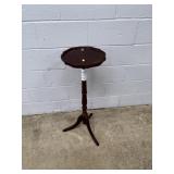 Mahogany Shaped Top Stand