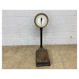 Table Top Detecto Vtg. Iron Scales