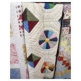 Contemporary Dresden Plate Pattern Quilt