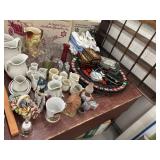 Wall Shelf, Pttches, Shakers