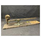 Vintage Reliable Egg Scale