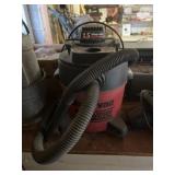 1-1/2 HP Shop Vac