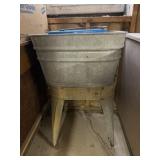 Galvanized Wash Tub with Stand