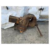Columbian 3-1/2" Swivel Bench Vise
