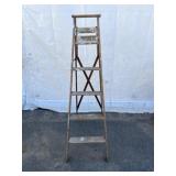 6ft Wooden Step Ladder