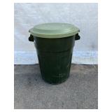 Rubber Trash Can w/ Lid