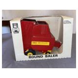 1:16 Scale Diecast Baler