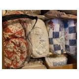 (4) Queen and Full Size Comforters