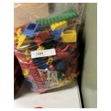 Connecting Blocks Box Lot