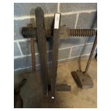 Primitive Wood Carpenter