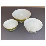 (3) Pyrex Spring Blossom Nesting Bowls