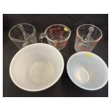 Pyrex Bowls with Measuring Cups