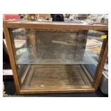 Oak Countertop Showcase