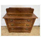 Vtg. Oak 3-drawer Chest of Drawers