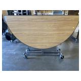 5 Ft. Circular Folding Table