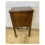 Mahogany 1-door Nightstand