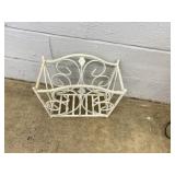 Modern Magazine Holder