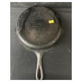 Griswold No. 6 Frying Pan with Trivet