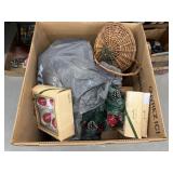 Christmas Ornaments and Decor